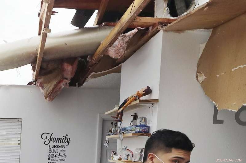 Tropical Storm Cristobal Approaches: Heavy Rain and Road Flooding on the Gulf Coast