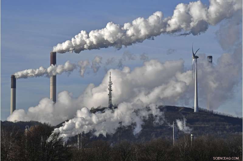 Record-High Carbon Dioxide Levels Persist Amid Global Emission Reductions