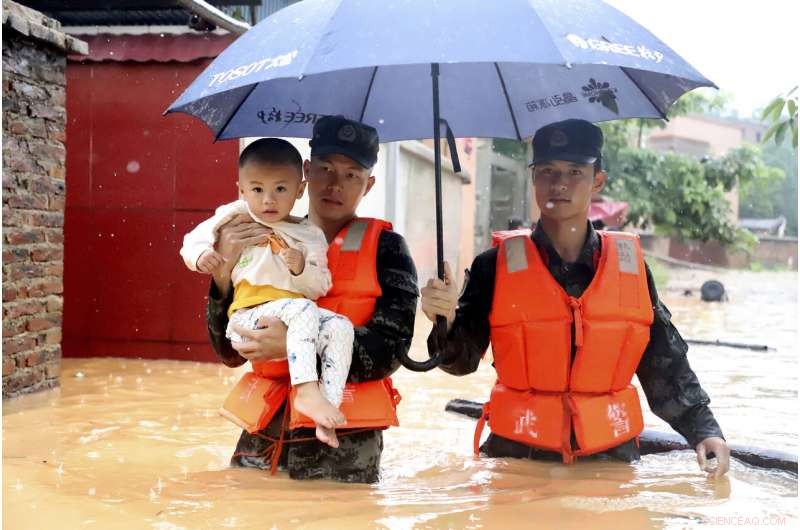 South China Begins Flood Recovery as Heavy Rain Remains a Threat