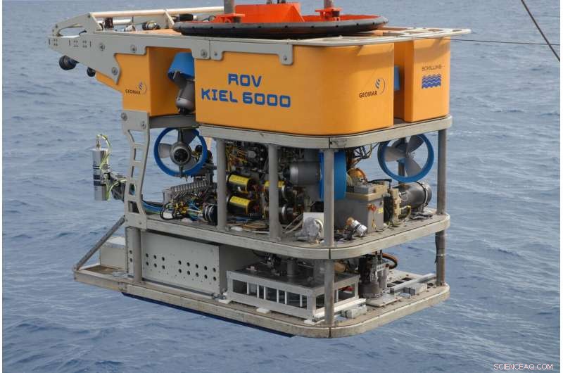 Plastic in the Deep Sea: Unchanged After 25 Years – A Deep Dive into Environmental Impact