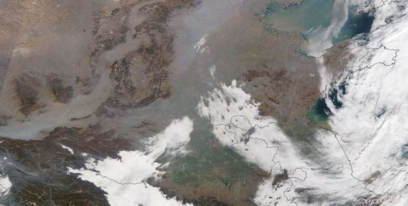 China’s Air Quality Remains Poor in Some Regions Despite COVID-19 Lockdowns