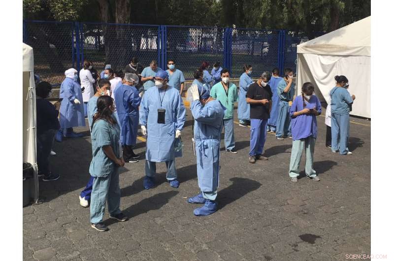 Severe 7.5‑Magnitude Earthquake Rocks Southern Mexico, Killing at Least 5