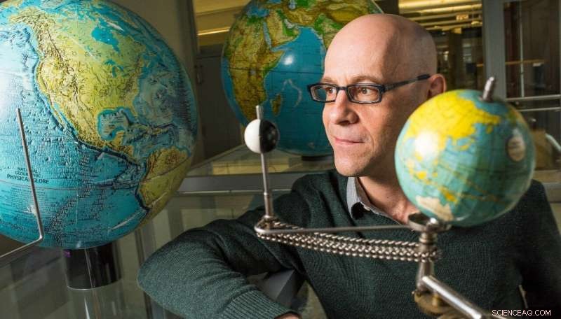 Alberta Physicists Explain Why the Pacific’s Magnetic Field Changes Are Weaker