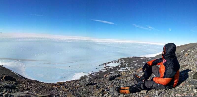 Ancient Antarctic Ice Reveals Marine Life, Solving a Carbon Dioxide Puzzle from the Ice Age