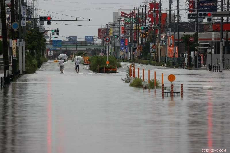 Torrential Rain Devastates Central Japan, 61 Dead in Southern Regions
