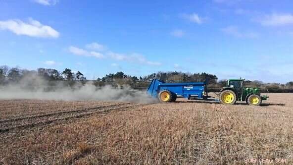 Rock Dust on Farmland Could Sequester 2 Billion Tonnes of CO₂ Annually, Study Finds