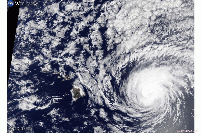 NASA Tracks Hurricane Douglas Near Hawaii