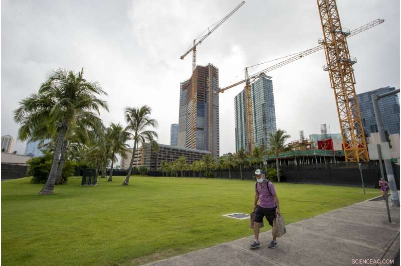 Hurricane Douglas Skirts Hawaii: Close Call, No Major Damage