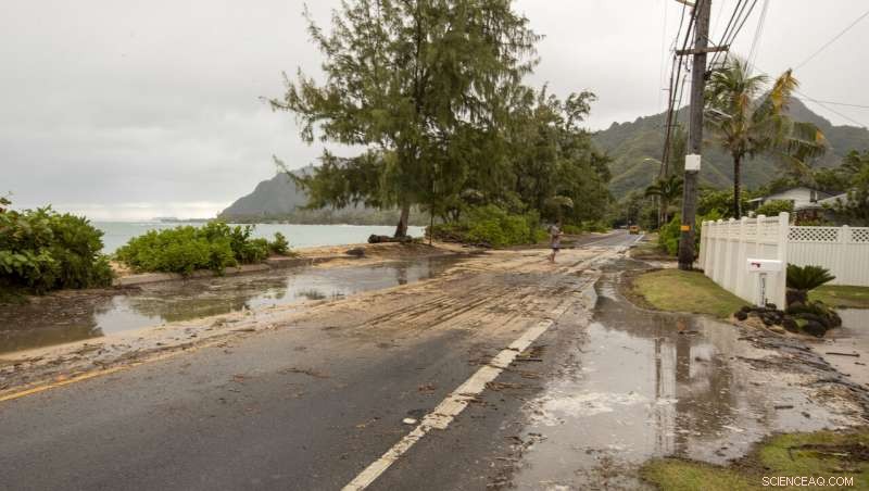 Hurricane Douglas Skirts Hawaii: Close Call, No Major Damage