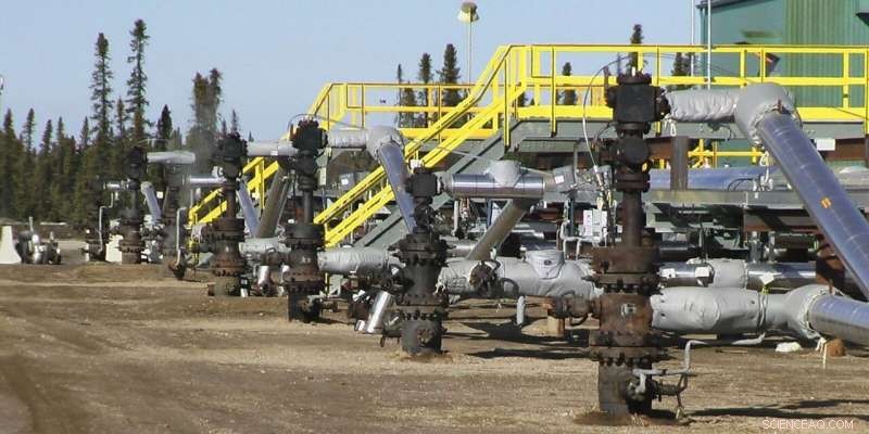 Study Shows Energy Efficiency & Emission Cuts Could Cut Costs for Oil Sands Producers
