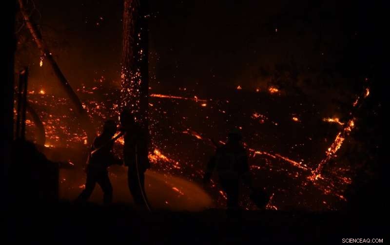 Southwestern France Wildfire Devastates Home, Triggers Evacuations