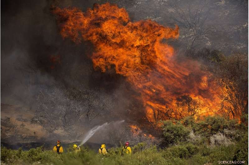 Southern California s Largest 2020 Wildfire Keeps Burning