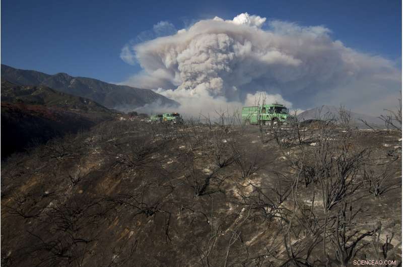 Southern California s Largest 2020 Wildfire Keeps Burning