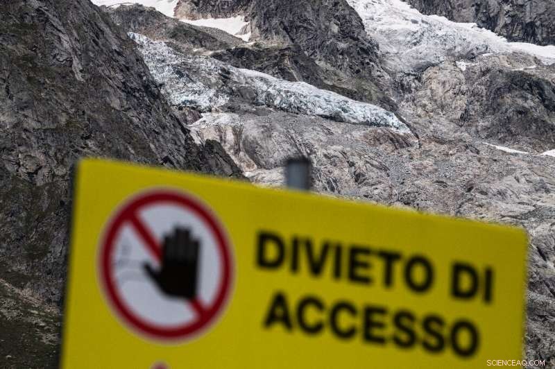 Mont Blanc Glacier Threatens Collapse: Italian Valley Remains Red Zone
