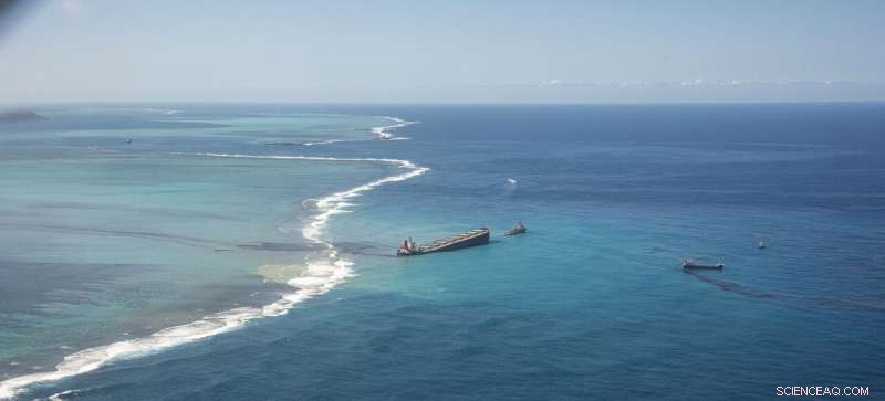 Mauritius Mobilizes Rapid Response to Contain MV Wakashio Oil Spill and Safeguard Coastline