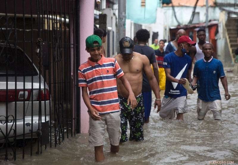 Tropical Storm Laura Hits Cuba, Anticipated to Intensify into a Hurricane Before U.S. Landfall