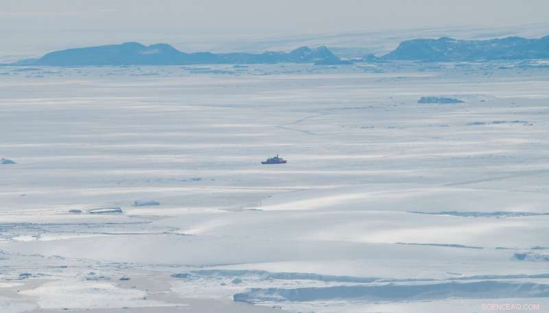 Japanese Expedition Pinpoints Rapid Melting Hotspot in East Antarctica