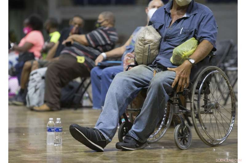 Hundreds of Thousands Evacuate U.S. Coast as Hurricane Laura Approaches