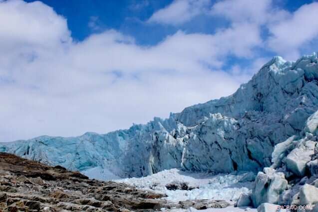 Study Finds Greenland Ice Sheet Reached Tipping Point 20 Years Ago