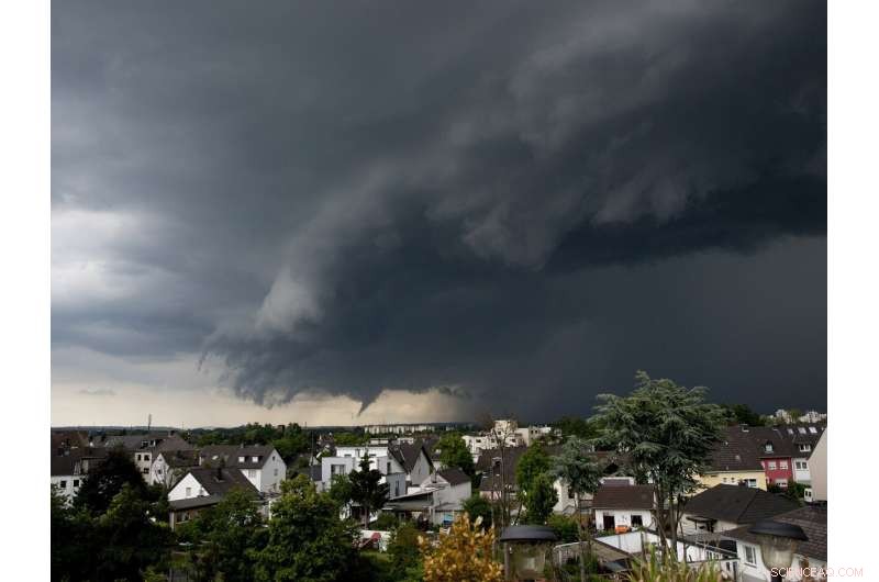 Are Extreme Precipitation Events Changing? Insights into Canada’s Climate Risk