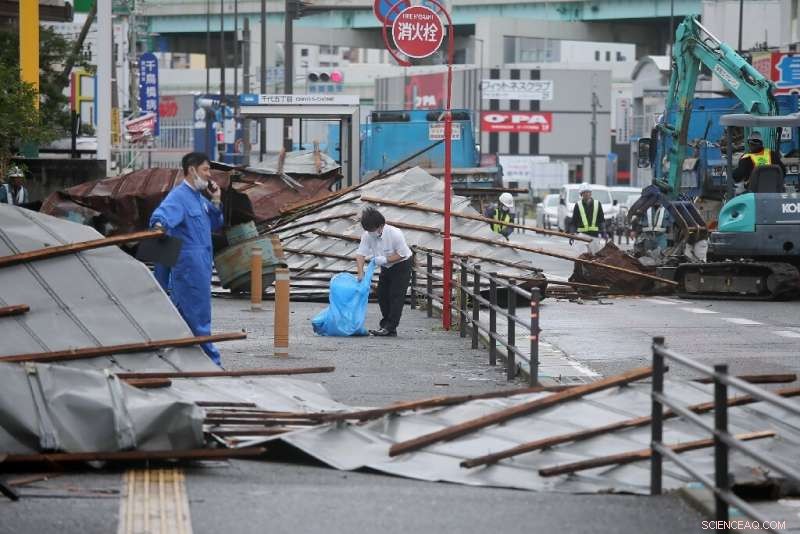 Typhoon Strikes South Korea, Sparking Landslides in Japan