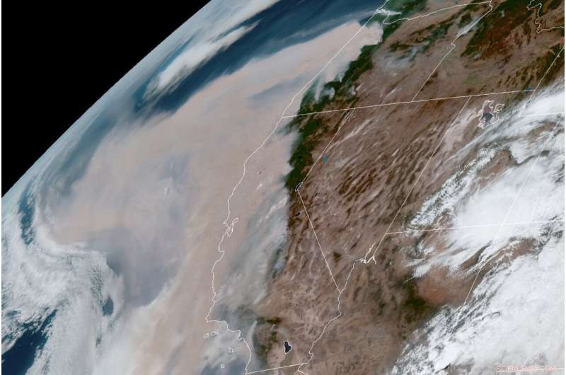 California Wildfire Rages, Expanding 25 Miles in 24 Hours