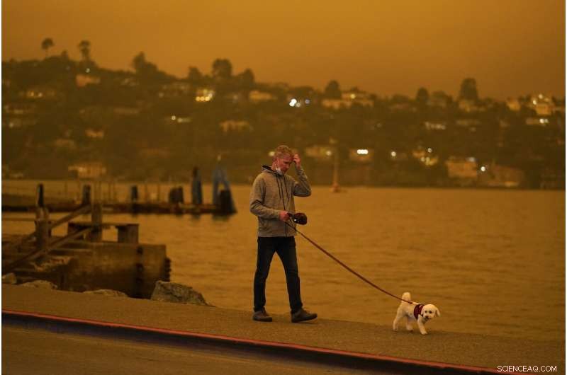 California Wildfire Rages, Expanding 25 Miles in 24 Hours