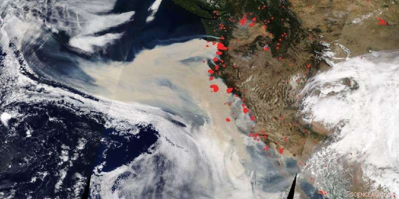 NASA’s Terra Satellite Highlights Aerosol Spread from Western Wildfires