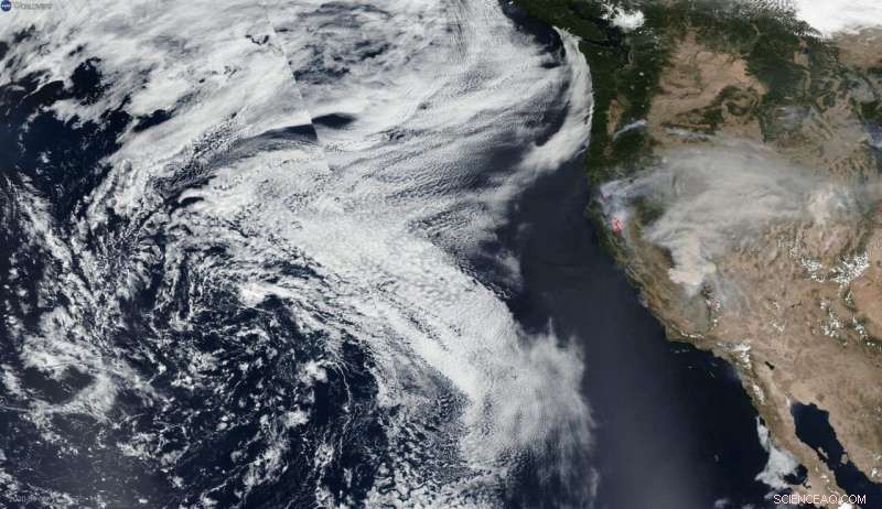 NOAA/NASA Satellite Images Show Winds Carrying Western Smoke Into Pacific