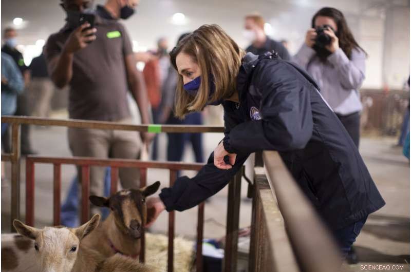 West Coast Suffers Smoke Crisis as Wildfire Fatalities Climb