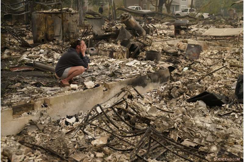 Lightning Storms and Easterly Winds: The Catalyst Behind Escalating Wildfires