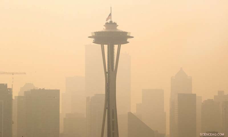 Lightning Storms and Easterly Winds: The Catalyst Behind Escalating Wildfires