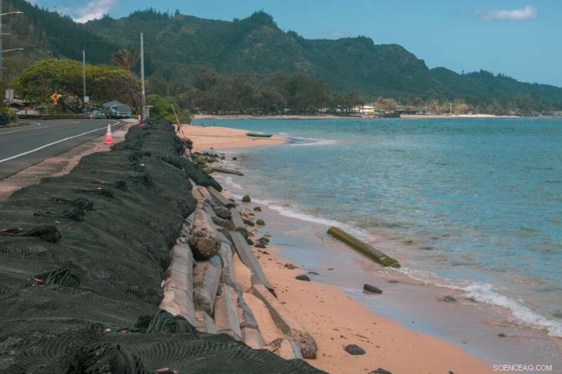 Half of Oahu s Beaches Threatened with Loss by Mid-Century