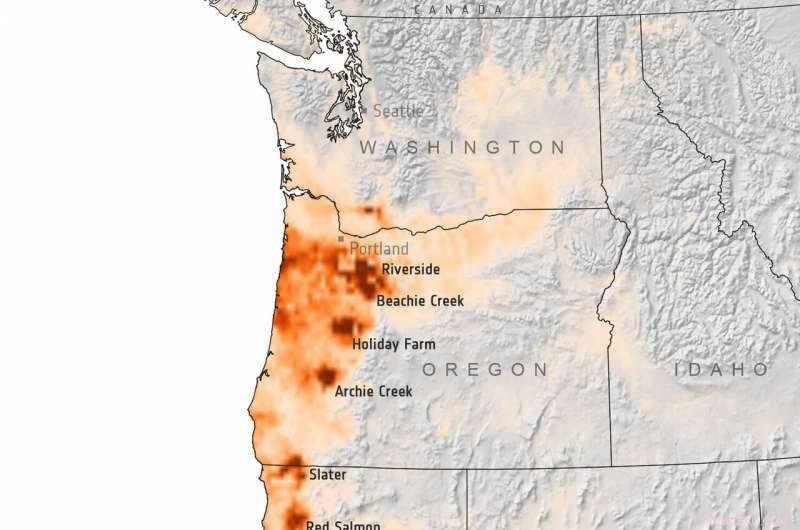 U.S. West Coast on Fire: Satellite Images Reveal Extensive Wildfires