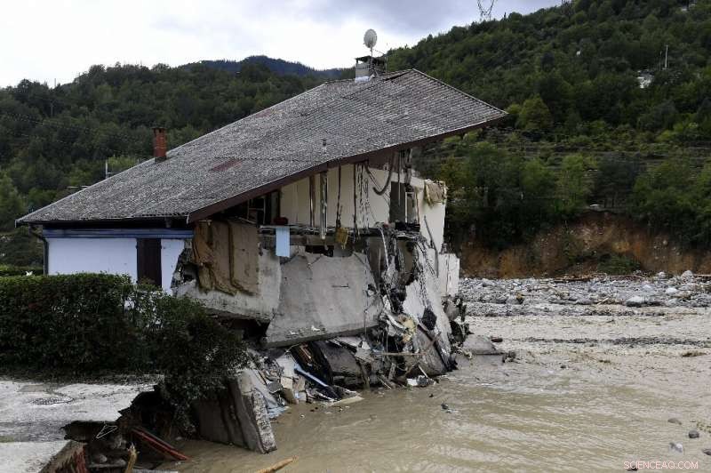 Extensive Rescue Efforts Follow Fatal Storm Across France and Italy