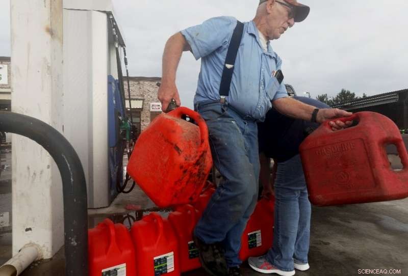 Hurricane Delta Threatens Southern U.S.: Residents Evacuate as Storm Intensifies
