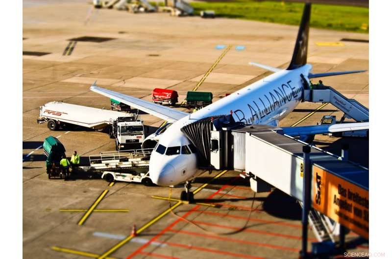 Study Finds Climate Scientists Fly More Than Other Researchers, but Lead in Carbon Offsets