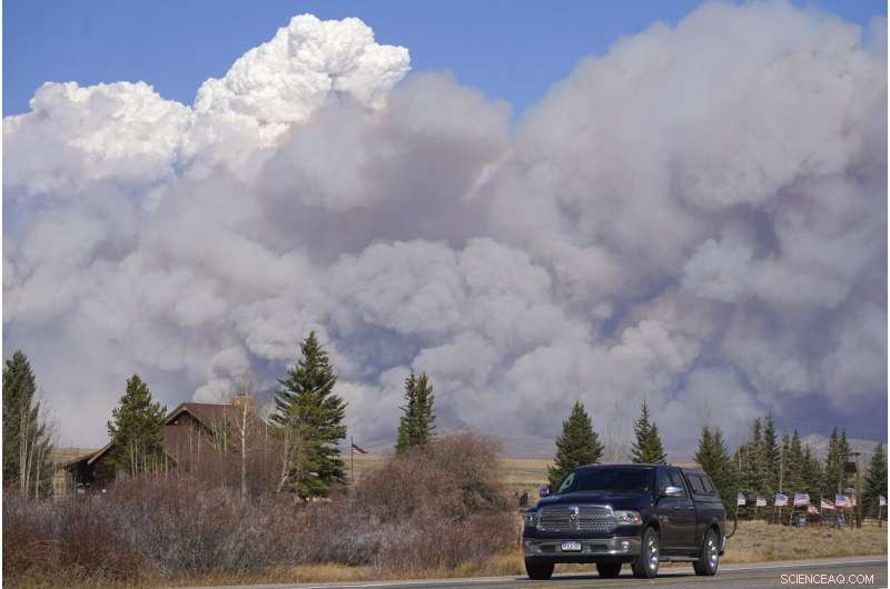 Colorado Wildfires Extend Beyond Peak Season, Setting New Records