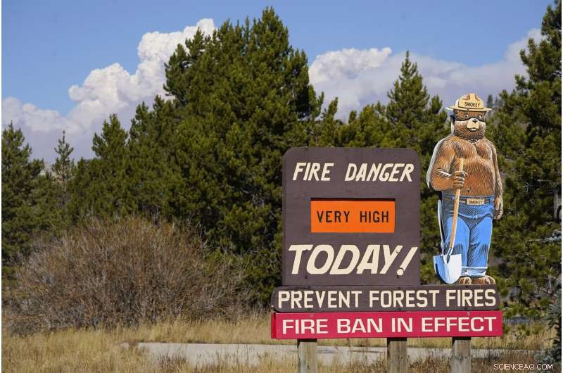 Colorado Wildfires Extend Beyond Peak Season, Setting New Records