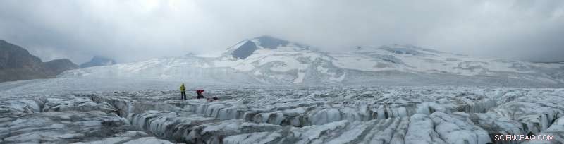 How Western Forest Fires May Threaten Glaciers: A Glaciologist’s Q&A