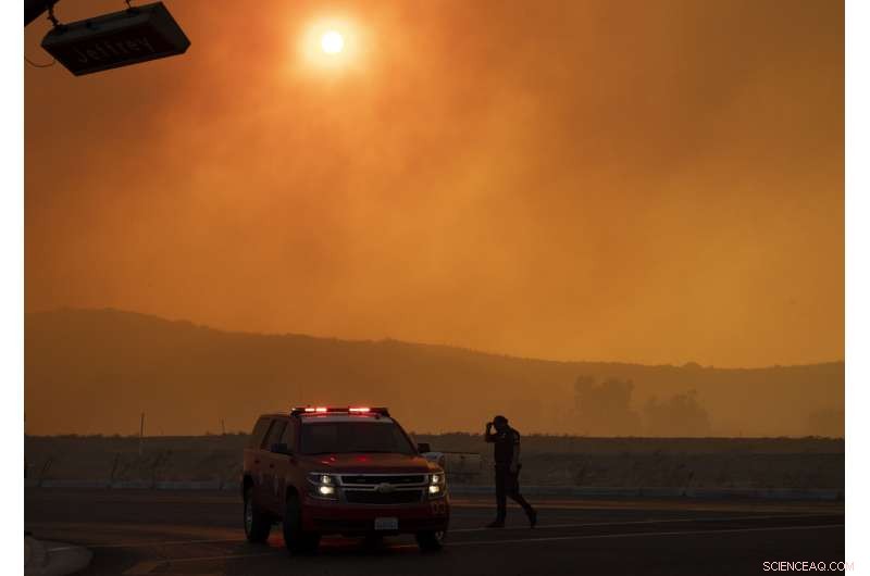 70,000 Residents Evacuated as Southern California Wildfire Escalates