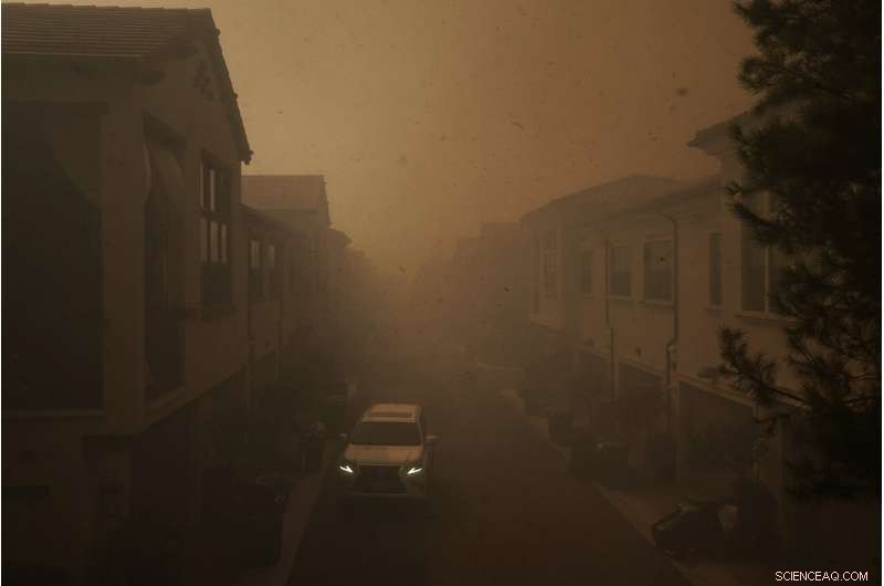 70,000 Residents Evacuated as Southern California Wildfire Escalates