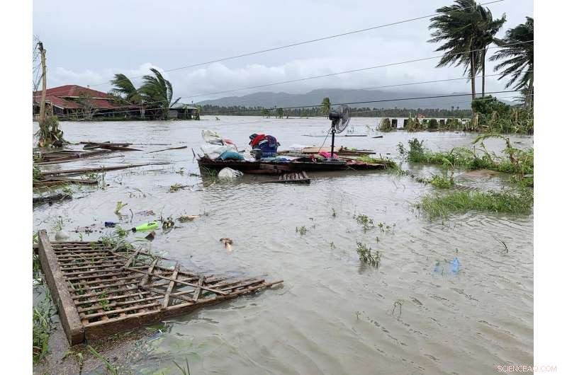 Typhoon Displaces 120,000 Filipinos; 8 Missing as Storm Hits Northern Provinces