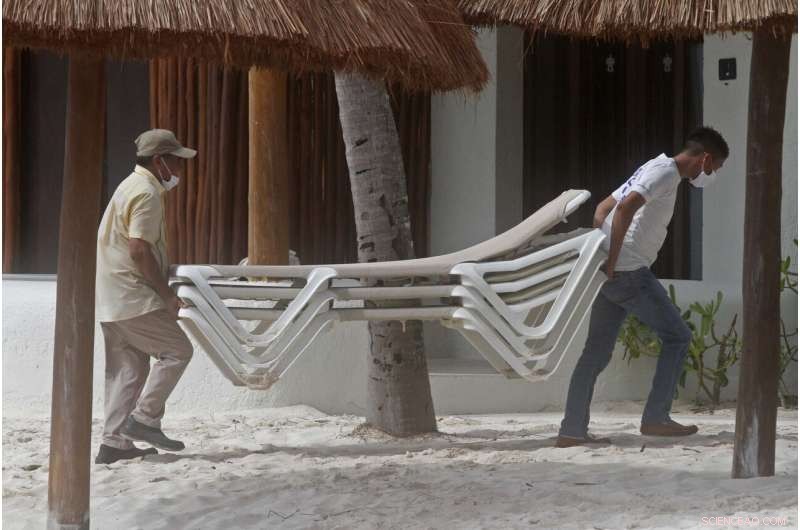 Hurricane Zeta Accelerates Toward Louisiana as Residents Brace for Impact