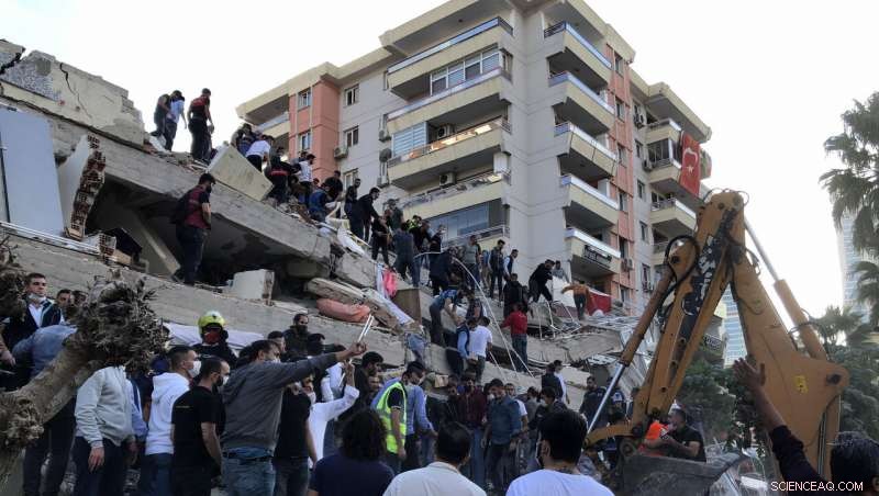 Deadly 7.2‑Magnitude Earthquake Hits Turkish Coast and Greek Island, 19 Fatalities