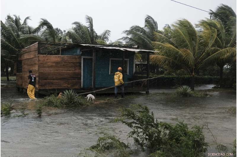 Hurricane Eta Strikes Nicaragua, Triggering Heavy Rains and Fatal Mudslides