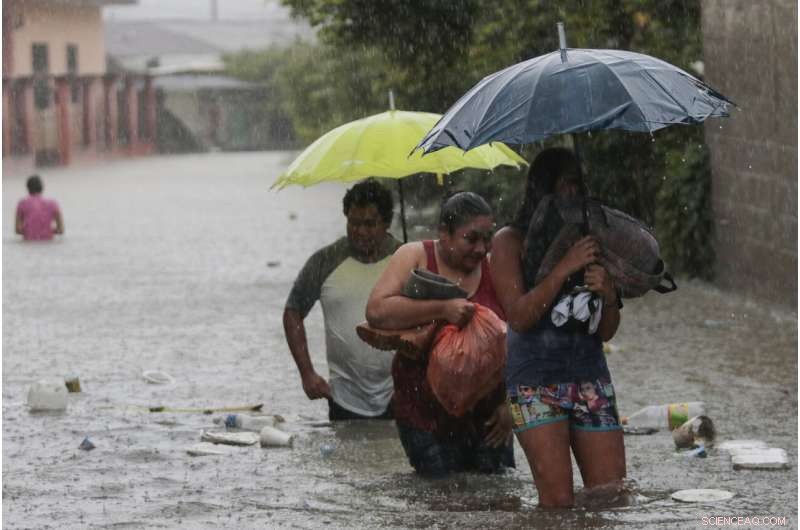 Honduras Hit by Hurricane Eta: Heavy Rains Trigger Deadly Mudslides