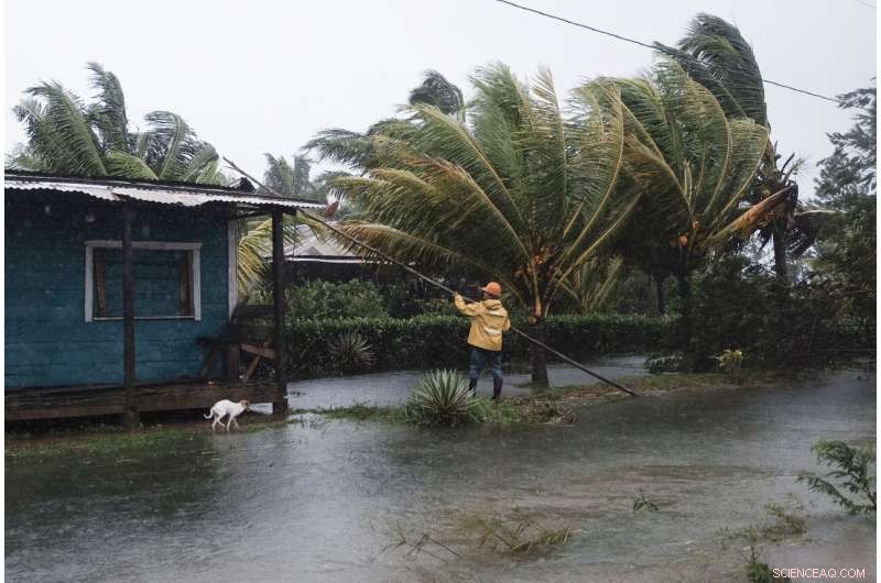 Honduras Hit by Hurricane Eta: Heavy Rains Trigger Deadly Mudslides