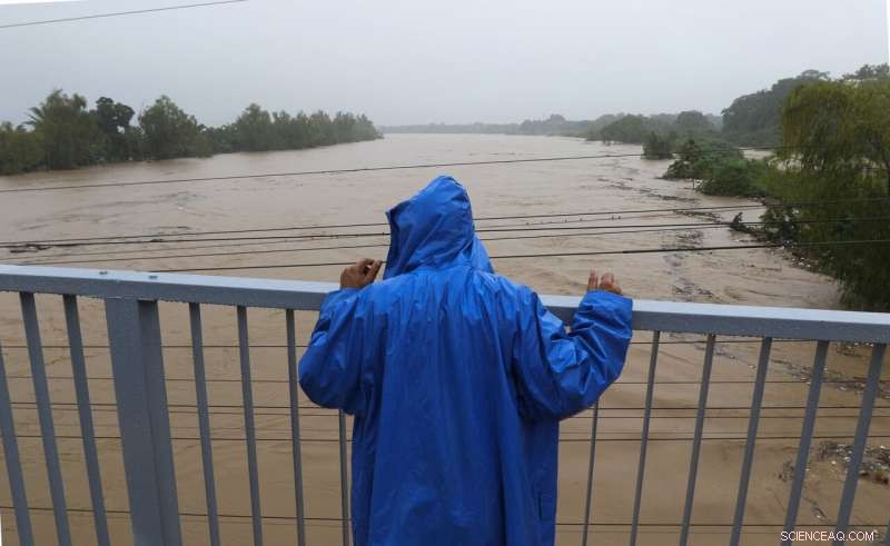 Honduras Hit by Hurricane Eta: Heavy Rains Trigger Deadly Mudslides