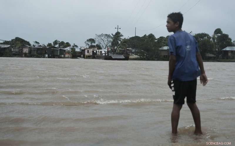 Honduras Hit by Hurricane Eta: Heavy Rains Trigger Deadly Mudslides